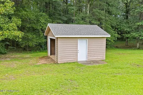 215 Mccormick Dr, Richton, MS 39476 photo 34