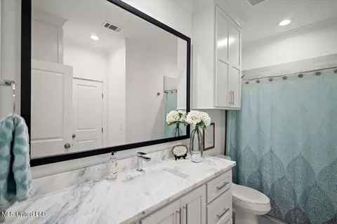 Bath - 736 Glenwild Dr, Canton, MS 39046 photo 5 of 5