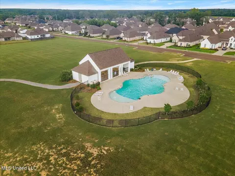 Exterior - 736 Glenwild Dr, Canton, MS 39046 photo 7 of 10