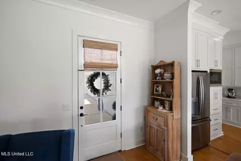 Entry Way - 736 Glenwild Dr, Canton, MS 39046 photo 1 of 3