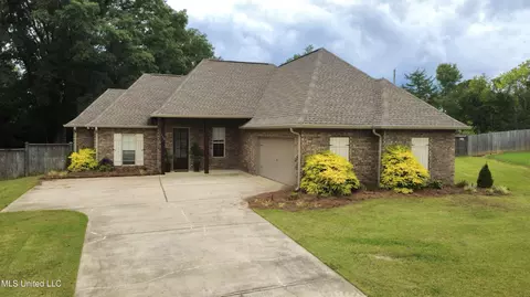 153 Kaden Ln, Canton, MS 39046