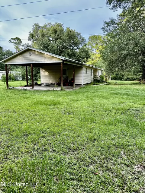 110 Tom Stringfellow Rd, Lucedale, MS 39452 photo 5