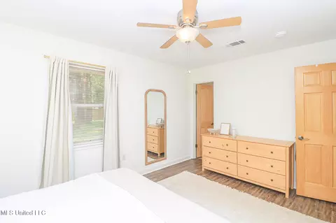 Bedroom - 121 Plum Tree Rd, Brandon, MS 39047 photo 3 of 8