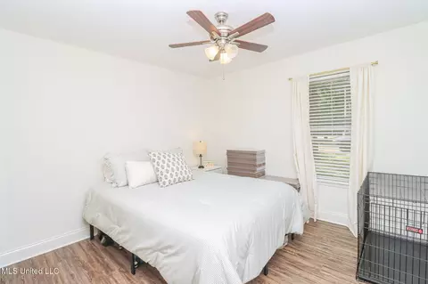 Bedroom - 121 Plum Tree Rd, Brandon, MS 39047 photo 5 of 8