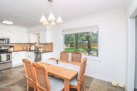 Dining - 121 Plum Tree Rd, Brandon, MS 39047 photo 1 of 1
