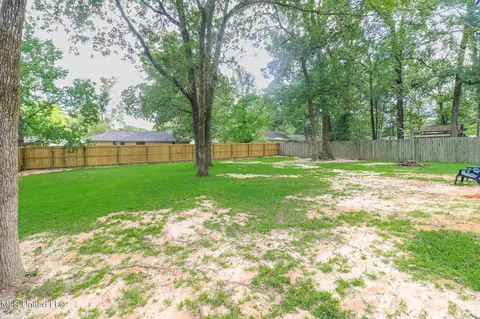 Exterior - 121 Plum Tree Rd, Brandon, MS 39047 photo 3 of 3