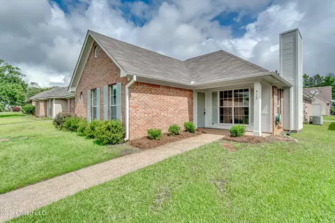 412 Tahoe Dr, Pearl, MS 39208