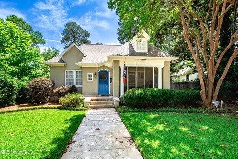 Exterior - 829 Belhaven St, Jackson, MS 39202 photo 3 of 8