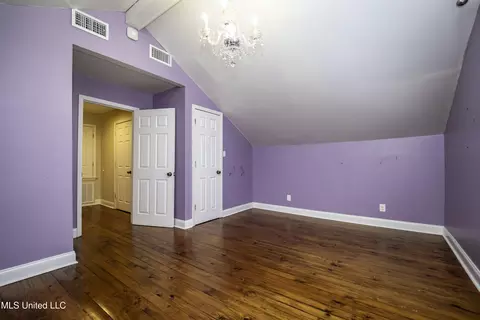 Bedroom - 829 Belhaven St, Jackson, MS 39202 photo 7 of 16