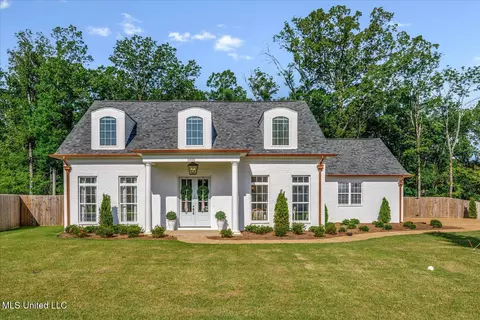6695 Bobwhite Cir, Southaven, MS 38672