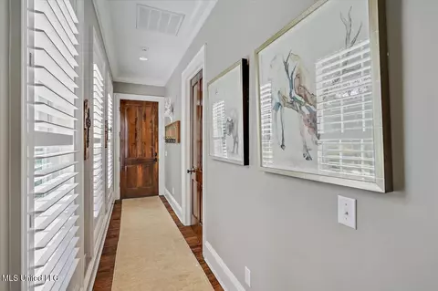 Entry Way - 2917 Black Jack Rd, Vaughan, MS 39179 photo 2 of 5