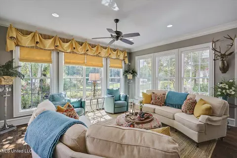 Living - 2917 Black Jack Rd, Vaughan, MS 39179 photo 5 of 6