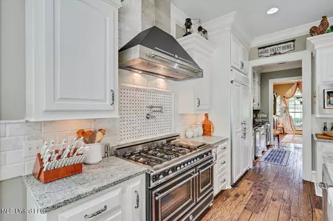 Kitchen - 2917 Black Jack Rd, Vaughan, MS 39179 photo 4 of 8