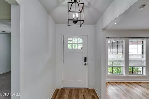 Entry Way - 112 Plum Tree Rd, Brandon, MS 39047 photo 1 of 2