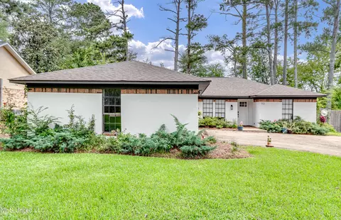 Exterior - 112 Plum Tree Rd, Brandon, MS 39047 photo 4 of 9