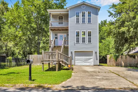 1509 Resca De La Palma St, Pascagoula, MS 39567