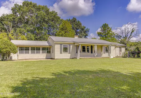 2942 Davis Rd, Terry, MS 39170 photo 2