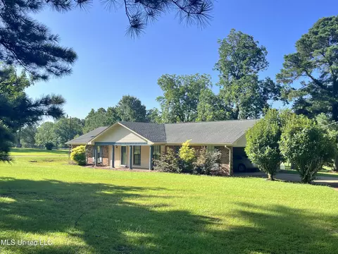 Exterior - 300 Williams Rd, Florence, MS 39073 photo 2 of 14