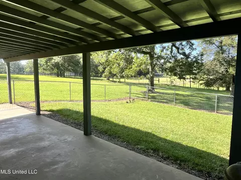 Exterior - 300 Williams Rd, Florence, MS 39073 photo 8 of 14