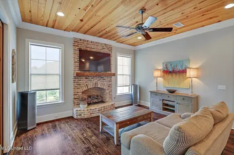Living - 111 Wingspan Way, Madison, MS 39110 photo 6 of 7
