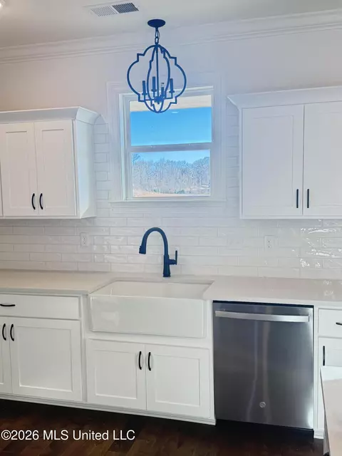 Kitchen - 2255 Livingston Way, Hernando, MS 38632 photo 1 of 2