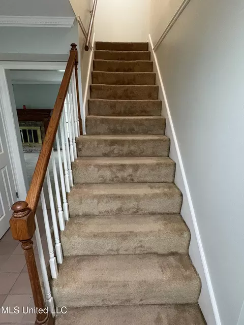 Entry Way - 4700 Sawmill Rd, Moss Point, MS 39563 photo 2 of 2