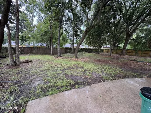 Exterior - 4700 Sawmill Rd, Moss Point, MS 39563 photo 3 of 6