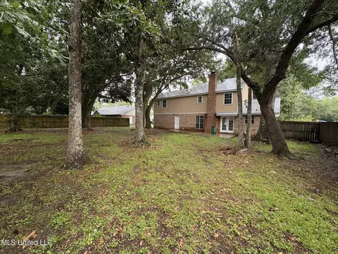 Exterior - 4700 Sawmill Rd, Moss Point, MS 39563 photo 4 of 6
