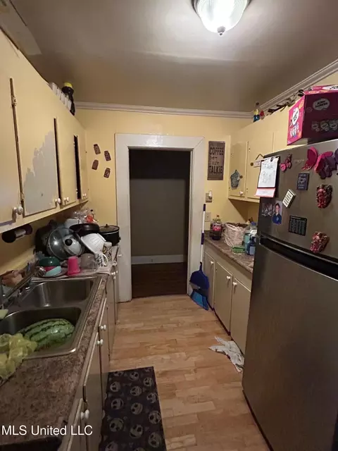 Kitchen - 67 Main Ave, Brooklyn, MS 39425 photo 1 of 2