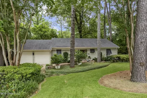 Other - 132 Glenway Dr, Jackson, MS 39216 photo 2 of 8