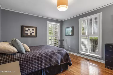 Bedroom - 132 Glenway Dr, Jackson, MS 39216 photo 4 of 5