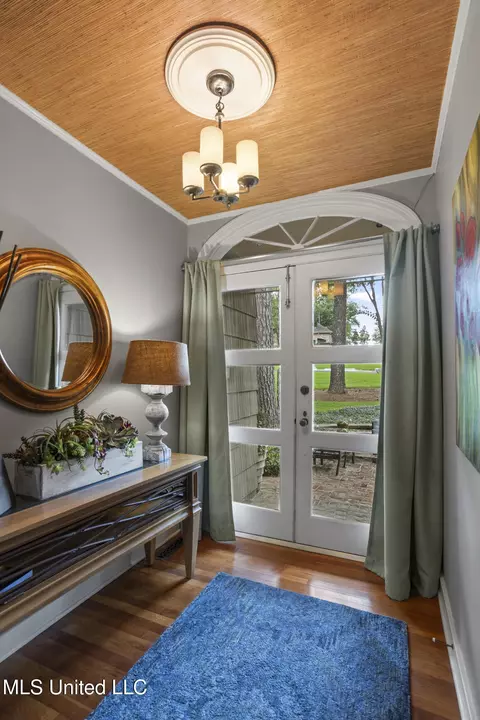 Entry Way - 132 Glenway Dr, Jackson, MS 39216 photo 1 of 1