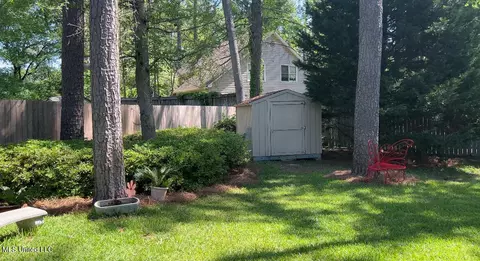 Exterior - 300 Sandpiper Ln, Madison, MS 39110 photo 4 of 14