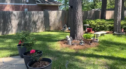 Exterior - 300 Sandpiper Ln, Madison, MS 39110 photo 3 of 14