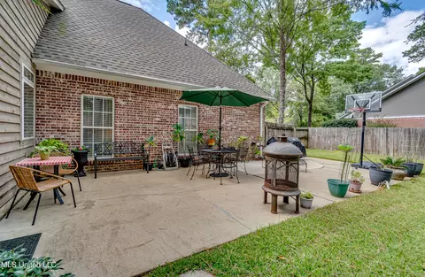 Exterior - 300 Sandpiper Ln, Madison, MS 39110 photo 11 of 14