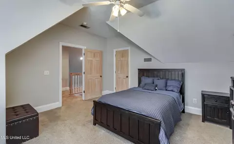 Bedroom - 300 Sandpiper Ln, Madison, MS 39110 photo 4 of 5