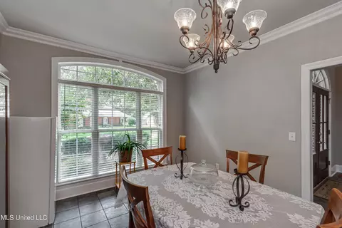 Dining - 300 Sandpiper Ln, Madison, MS 39110 photo 1 of 2