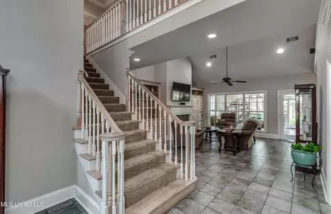 Entry Way - 300 Sandpiper Ln, Madison, MS 39110 photo 1 of 4
