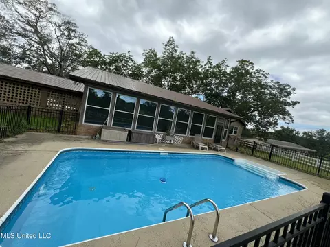 Exterior - 3767 Springridge Rd, Raymond, MS 39154 photo 2 of 20
