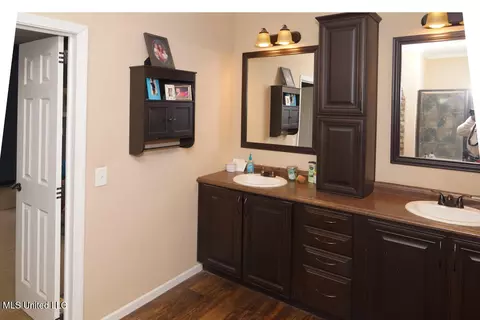 Bath - 3767 Springridge Rd, Raymond, MS 39154 photo 10 of 11