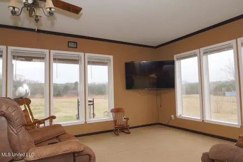 Living - 3767 Springridge Rd, Raymond, MS 39154 photo 2 of 2