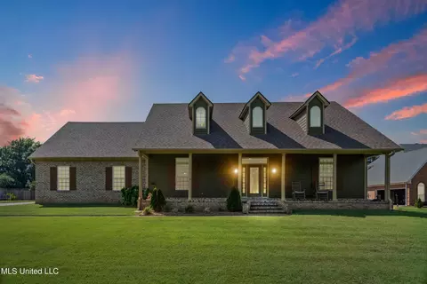 7771 Broken Hickory Dr, Walls, MS 38680