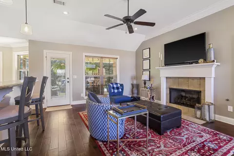 Living - 156 E Clearview Dr, Madison, MS 39110 photo 1 of 1