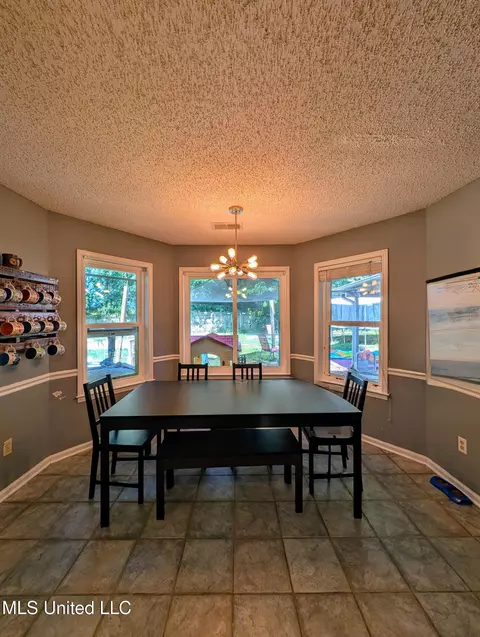 Dining - 7071 Bramble Ln, Walls, MS 38680 photo 1 of 1