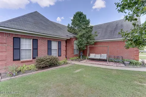 5648 Blocker St, Olive Branch, MS 38654 photo 3