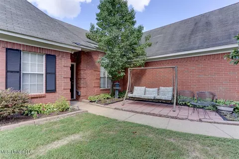 5648 Blocker St, Olive Branch, MS 38654 photo 5