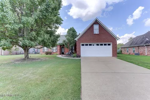 5648 Blocker St, Olive Branch, MS 38654 photo 2
