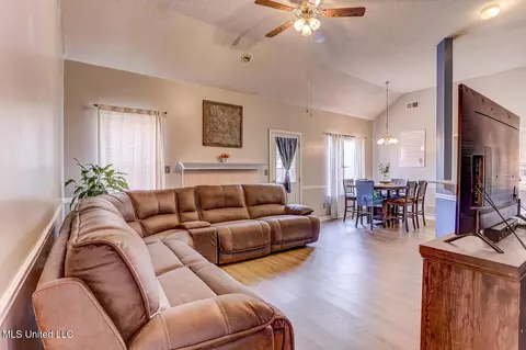 5648 Blocker St, Olive Branch, MS 38654 photo 27