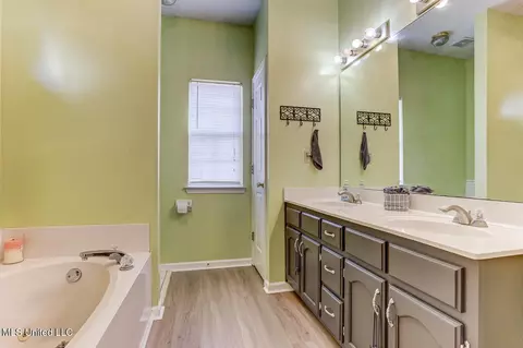 5648 Blocker St, Olive Branch, MS 38654 photo 26