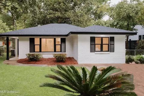 310 Hillandale Ave, Ocean Springs, MS 39564